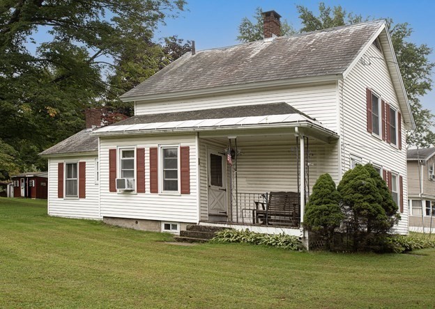 40 Ryan Road Northampton, MA 01062 - Photo 1 of 19 a front view of a house with a garden