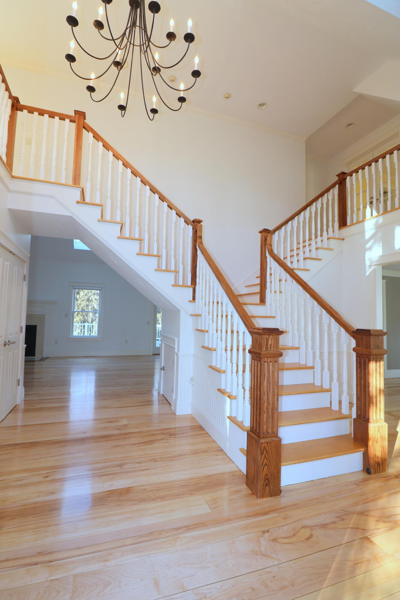 18 Scargo Hill Road Dennis, MA 02638 - Photo 4 of 46 Foyer