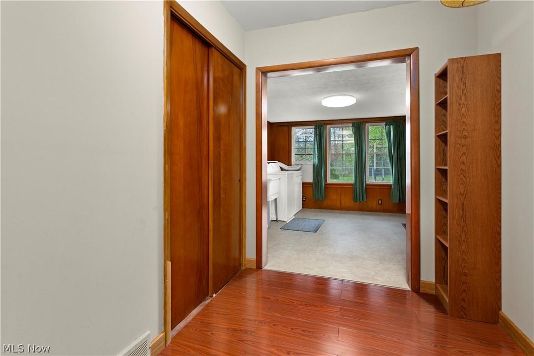 22490 Mastick Road Fairview Park, OH 44126 - Photo 13 of 35 Hallway