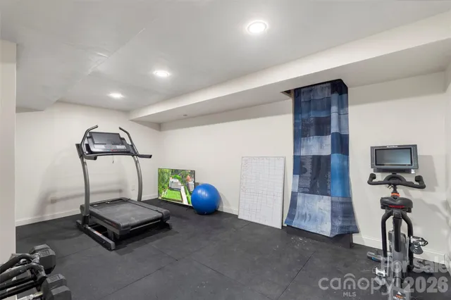 $650,000 | 2221 Glenwood Drive, Gastonia, NC 28054