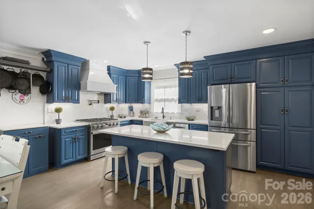 $650,000 | 2221 Glenwood Drive, Gastonia, NC 28054