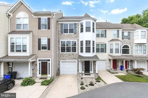$527,500 | 5748 Goldfinch Court, Ellicott City, MD 21043