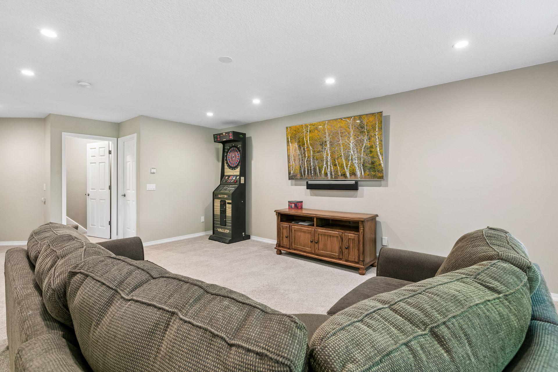 7442 Cahill Road Edina, MN 55439 - Photo 27 of 46