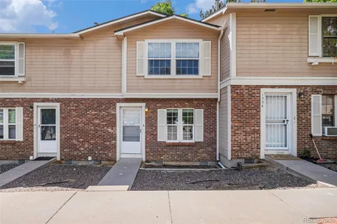 $260,000 | 1534 South Ouray Circle, Unit B, Aurora, CO 80017