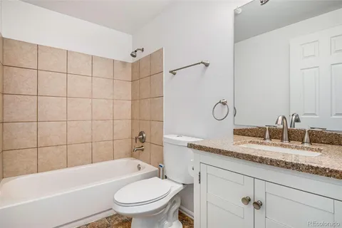 $260,000 | 1534 South Ouray Circle, Unit B, Aurora, CO 80017