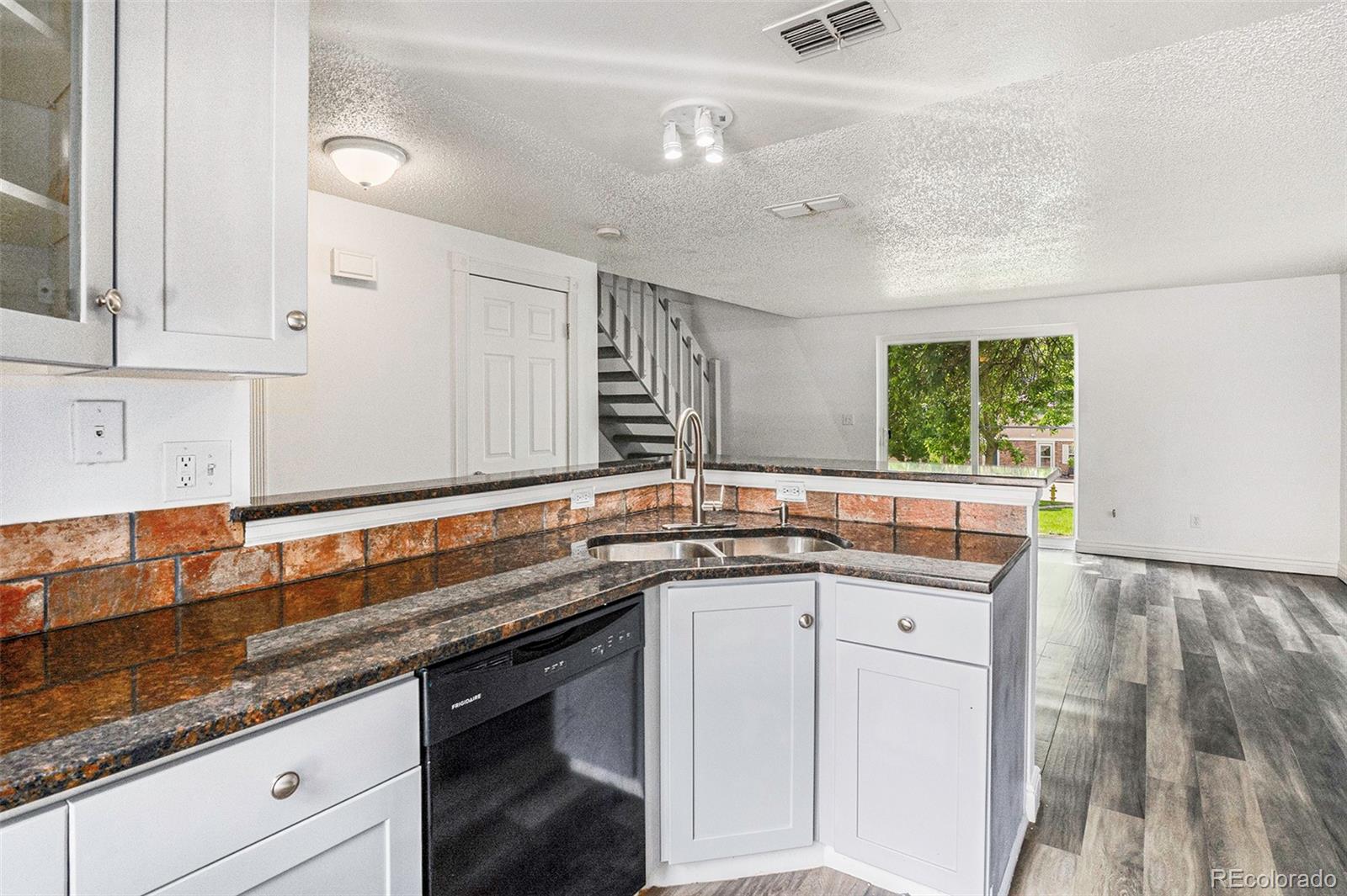 1534 South Ouray Circle, Unit B Aurora, CO 80017 - Photo 8 of 21