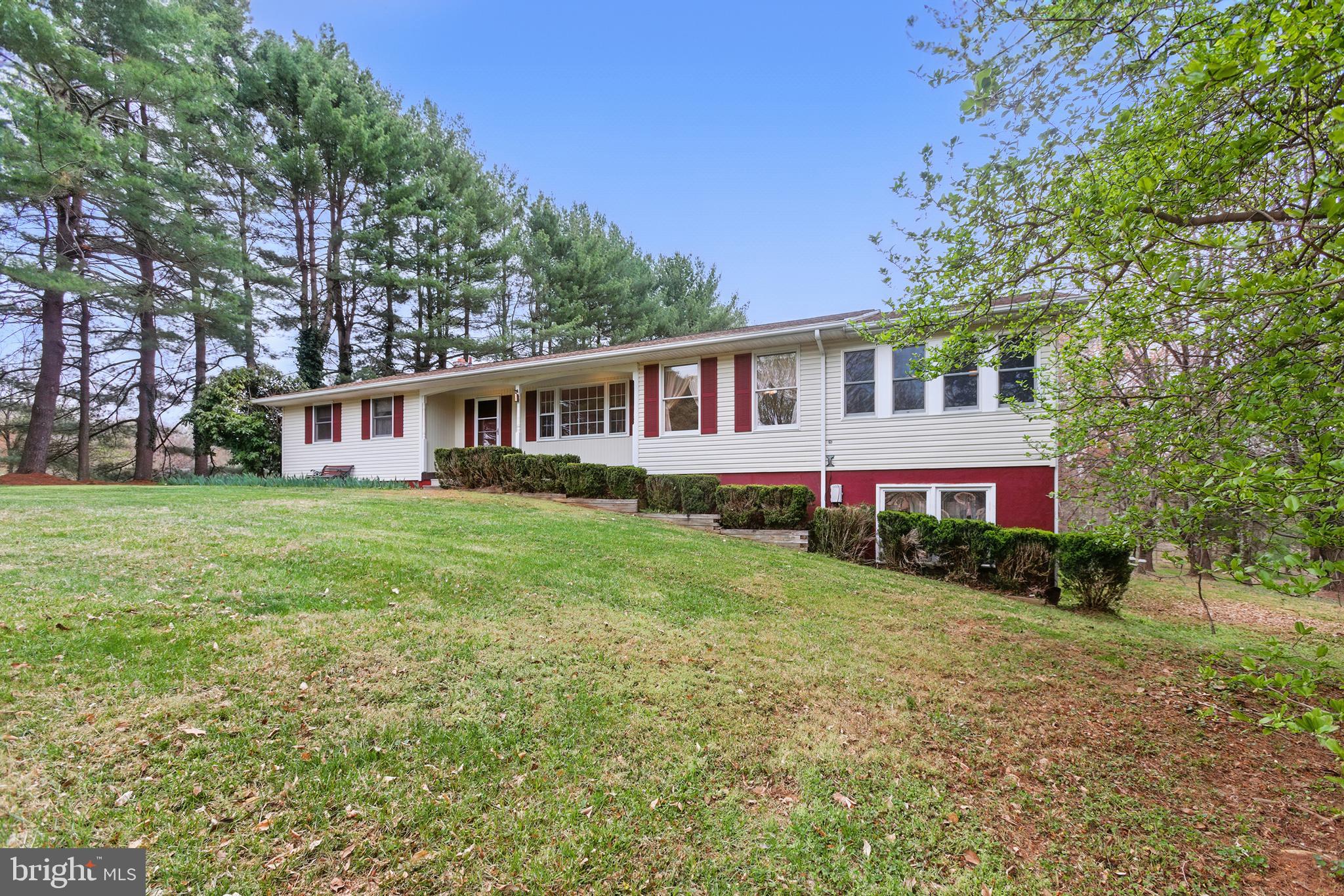 6014 Germantown Road Midland, VA 22728 - Photo 3 of 41 Gallery Image 3