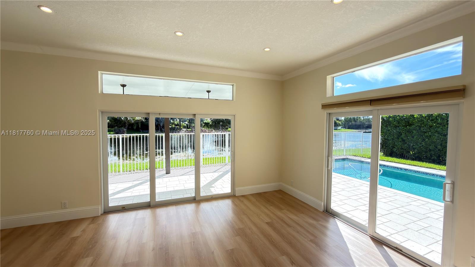 4221 Laurel Ridge Circle Weston, FL 33331 - Photo 14 of 57