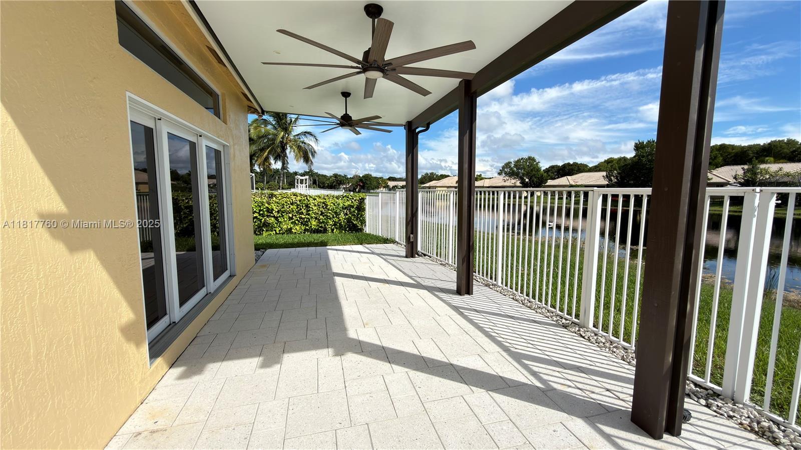 4221 Laurel Ridge Circle Weston, FL 33331 - Photo 40 of 57