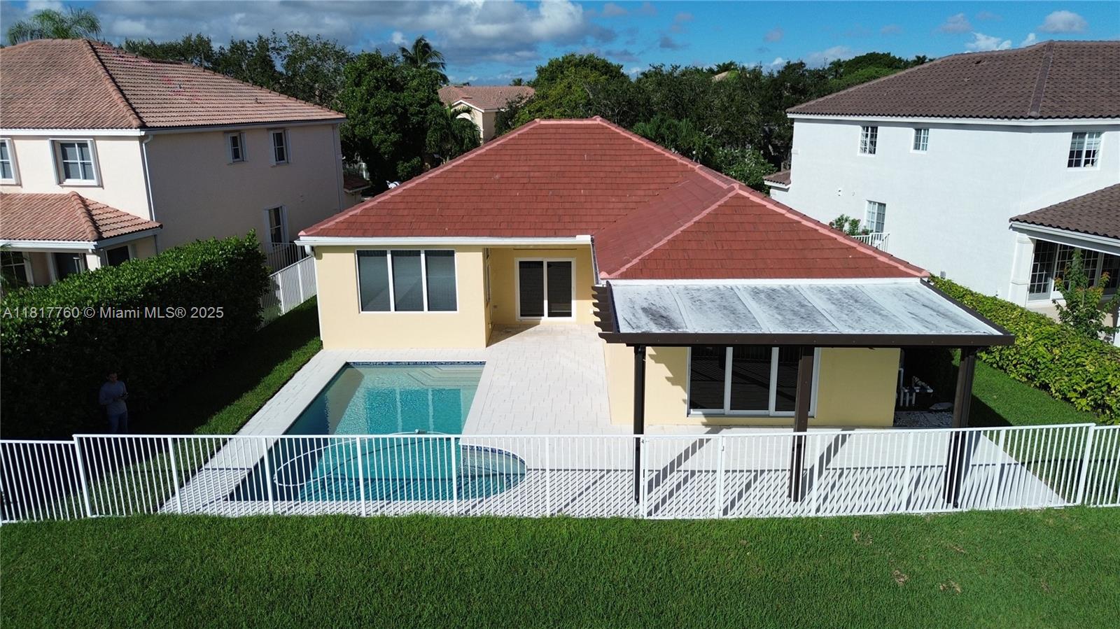 4221 Laurel Ridge Circle Weston, FL 33331 - Photo 47 of 57