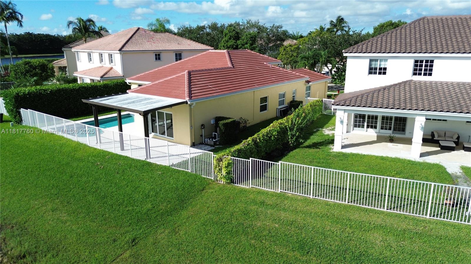 4221 Laurel Ridge Circle Weston, FL 33331 - Photo 48 of 57