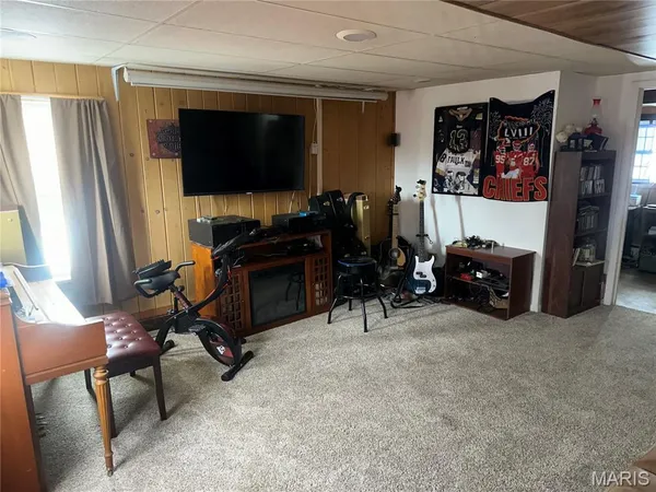 $258,000 | 35 Holiday Drive, Hannibal, MO 63401