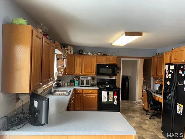 $265,000 | 35 Holiday Drive, Hannibal, MO 63401