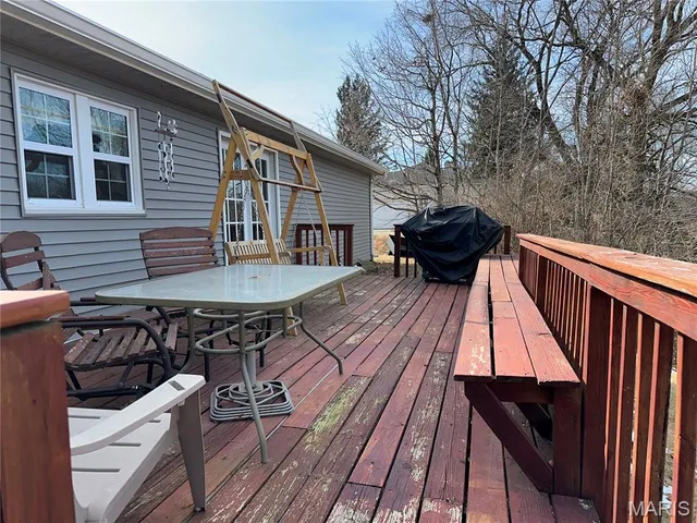 $258,000 | 35 Holiday Drive, Hannibal, MO 63401