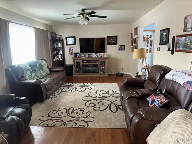 $265,000 | 35 Holiday Drive, Hannibal, MO 63401