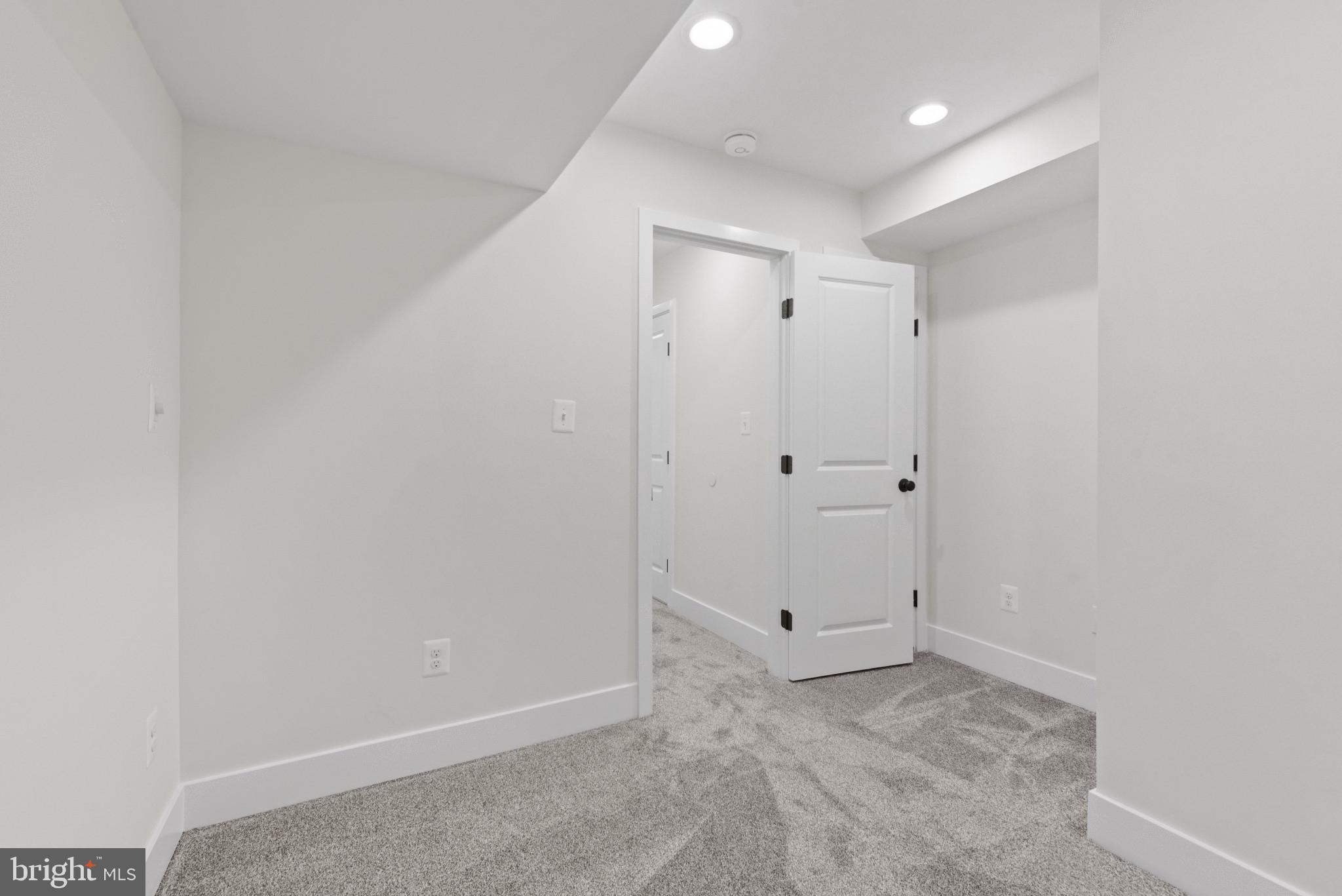 1005 Riverside Avenue Baltimore, MD 21230 - Photo 28 of 29