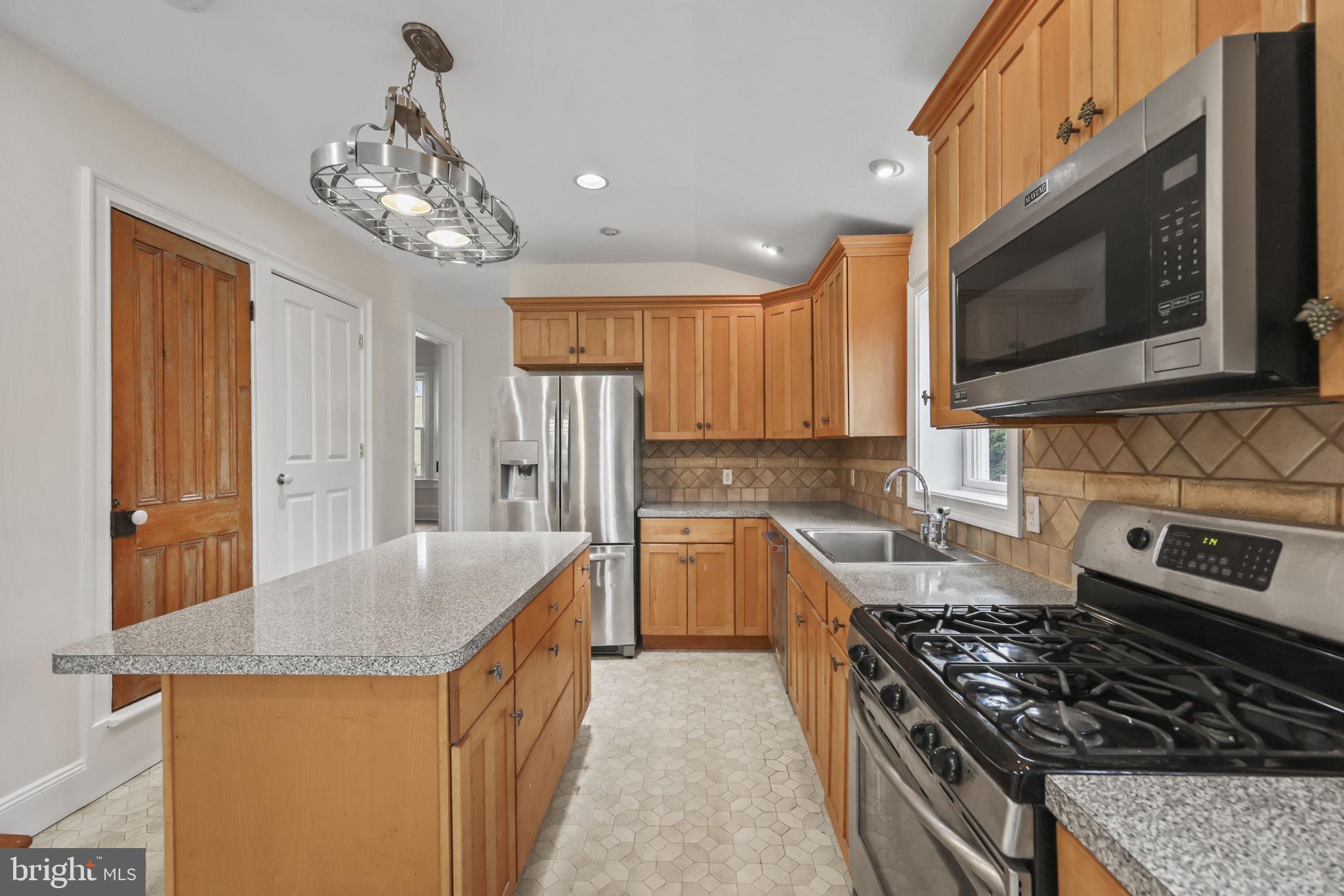 38 Mercer Street Hamilton, NJ 08690 - Photo 2 of 53 Kitchen