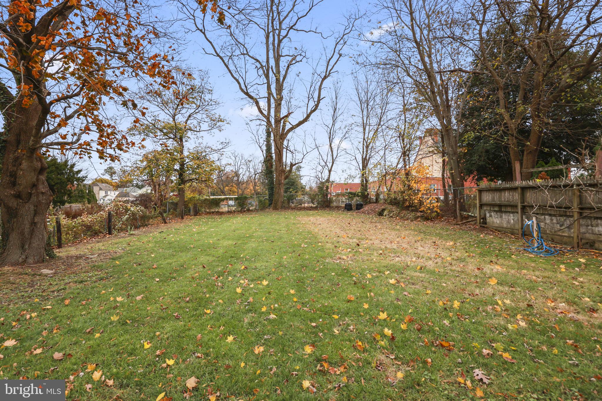 38 Mercer Street Hamilton, NJ 08690 - Photo 35 of 53 Backyard