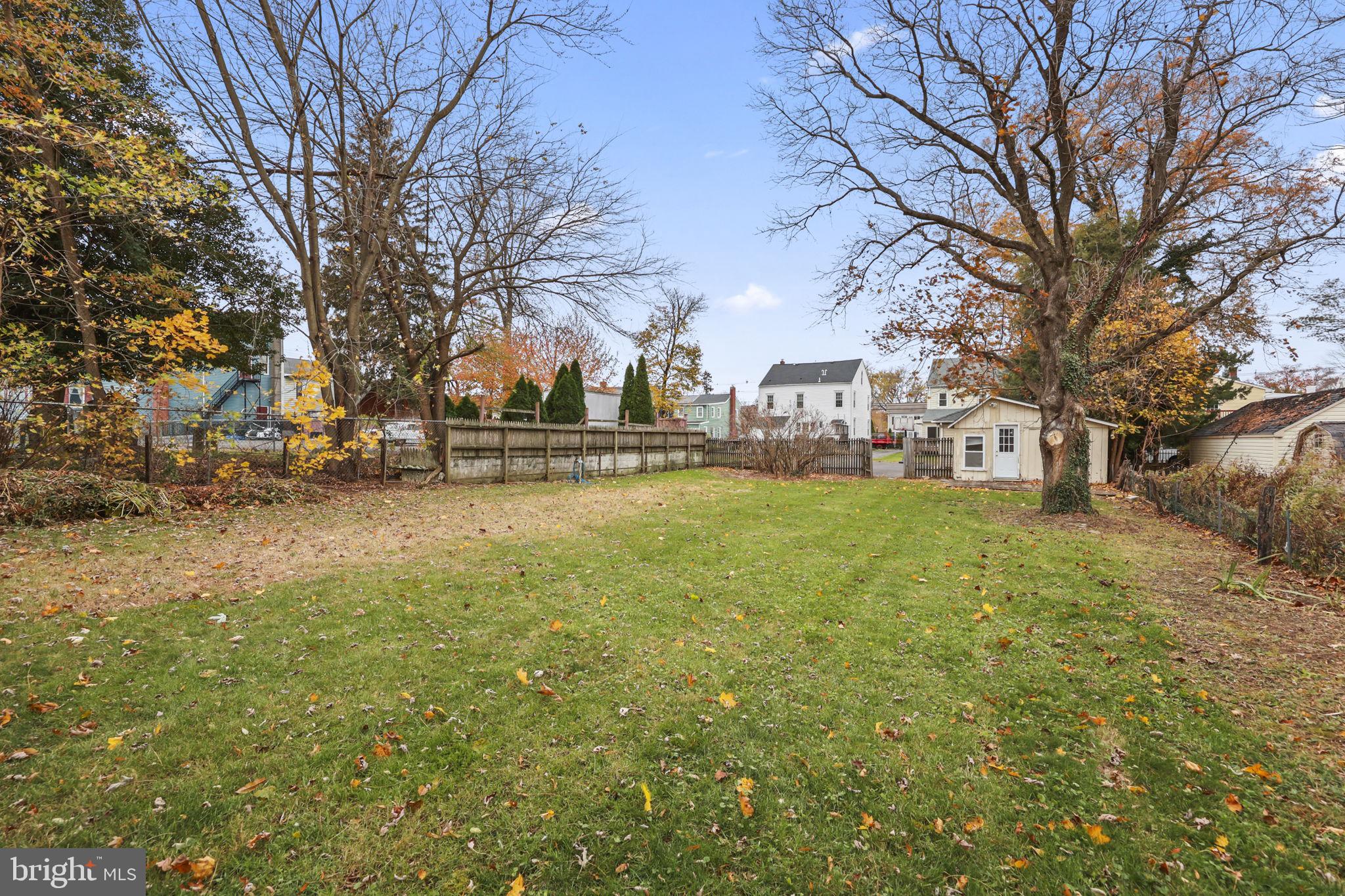 38 Mercer Street Hamilton, NJ 08690 - Photo 36 of 53 Backyard