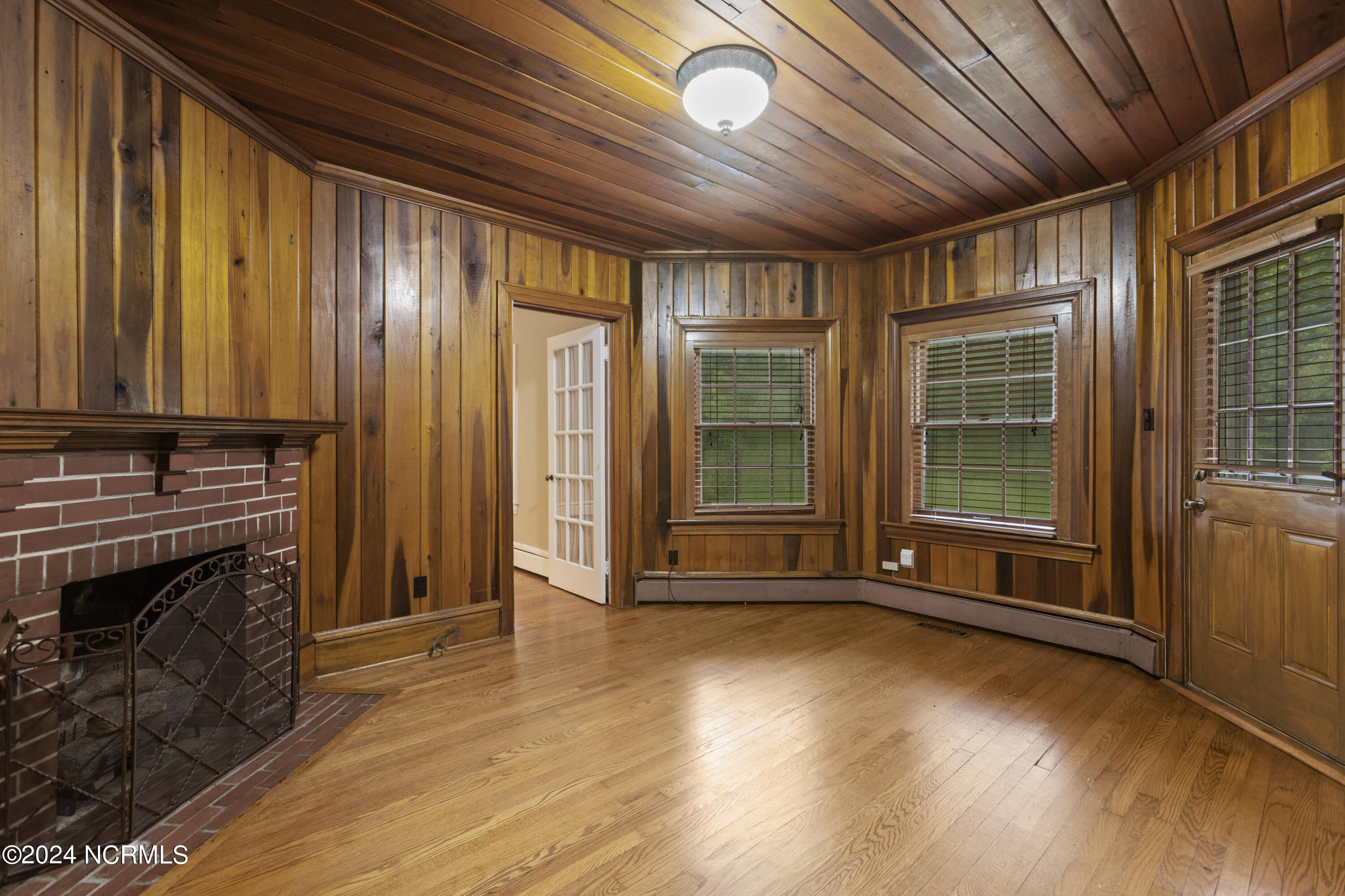 816 River Road Washington, NC 27889 - Photo 21 of 46 downstairs study