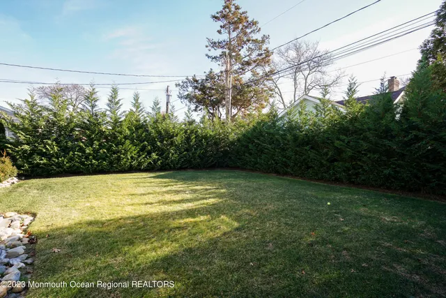 a view of an outdoor space