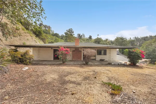 $1,500,000 | 3737 San Augustine Drive, Glendale, CA 91206