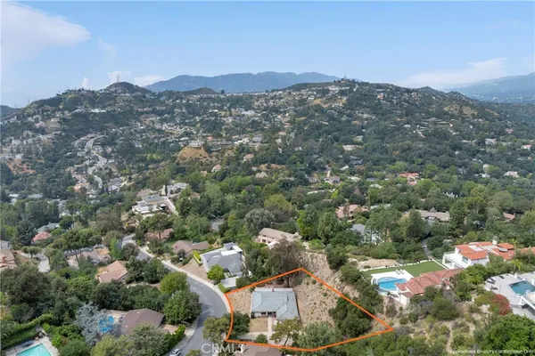 $1,500,000 | 3737 San Augustine Drive, Glendale, CA 91206