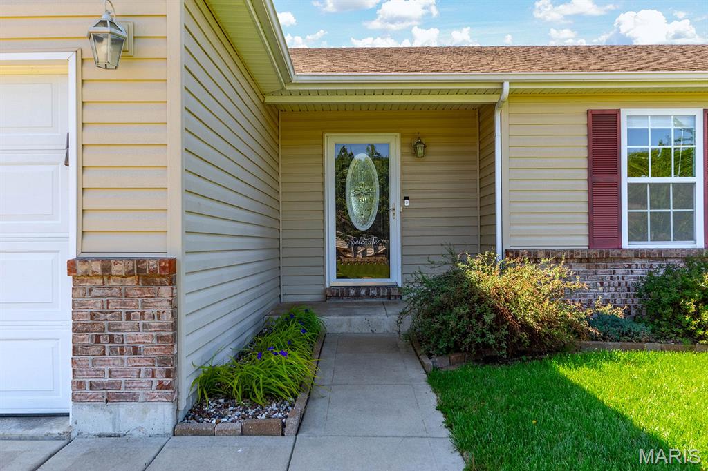 107 Chestnut Ridge Drive Wright City, MO 63390 - Photo 3 of 40
