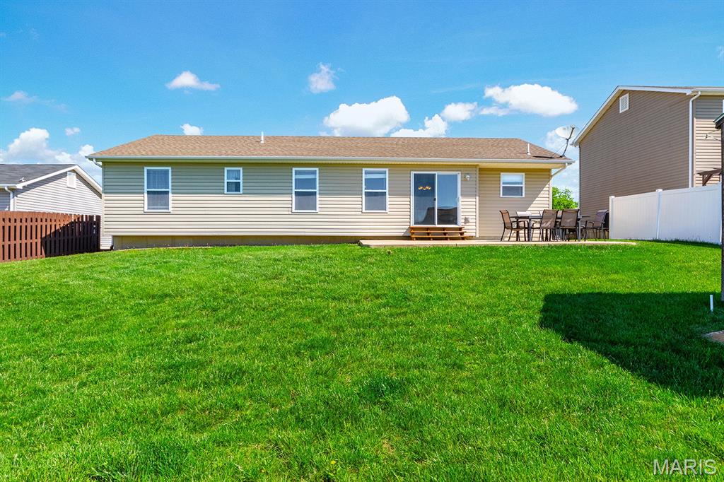 107 Chestnut Ridge Drive Wright City, MO 63390 - Photo 8 of 40