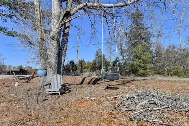 $519,000 | 204 Lynn Road, Bethlehem, GA 30620