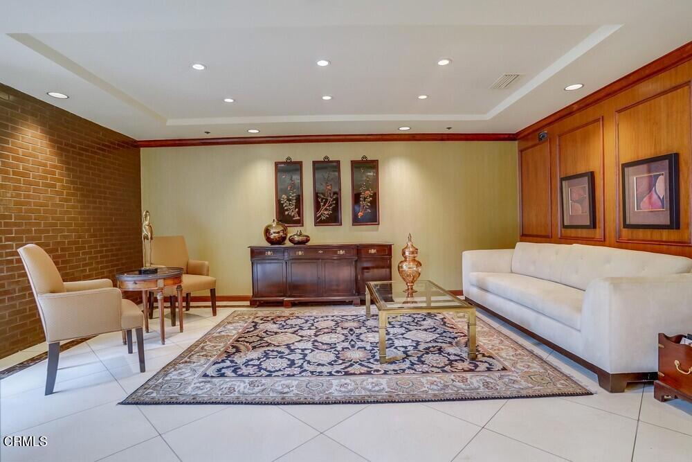 222 Monterey Road, Unit 1103 Glendale, CA 91206 - Photo 8 of 68 222-monterey-rd-008_web