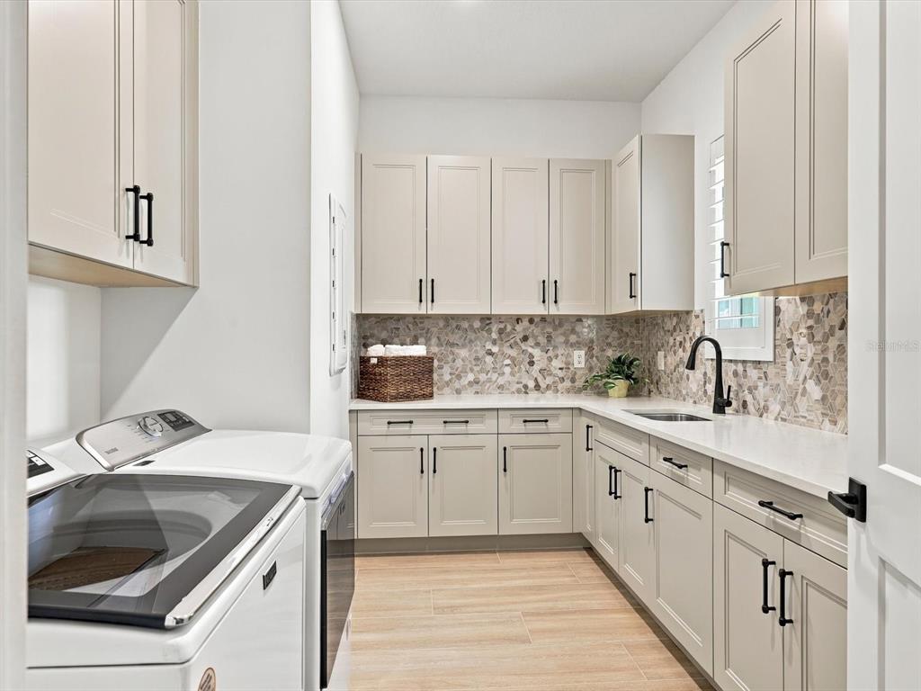532 Blue Shell Loop Sarasota, FL 34240 - Photo 38 of 62 Gallery Image 38
