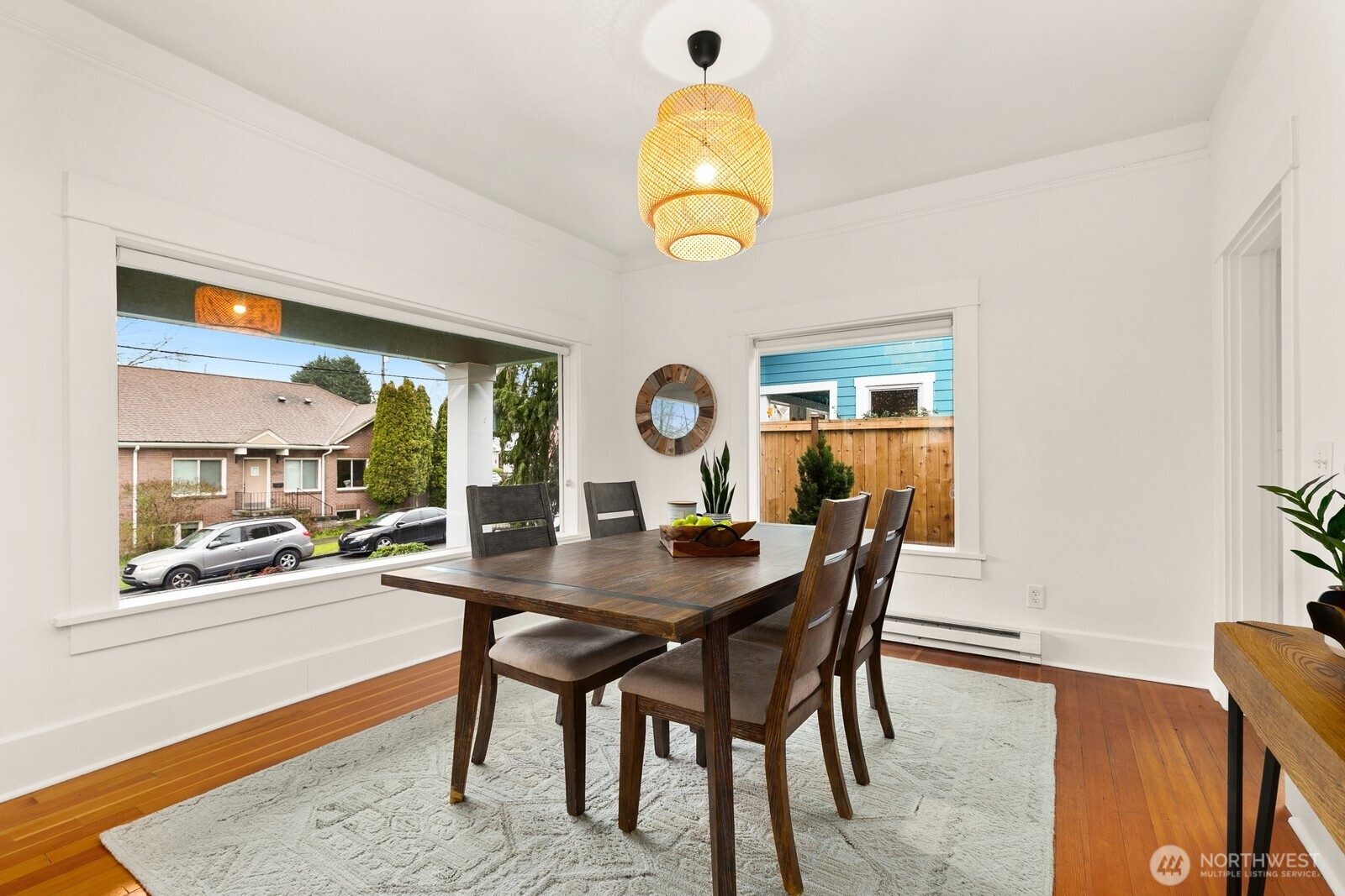 4207 Southwest Manning Street Seattle, WA 98116 - Photo 11 of 28