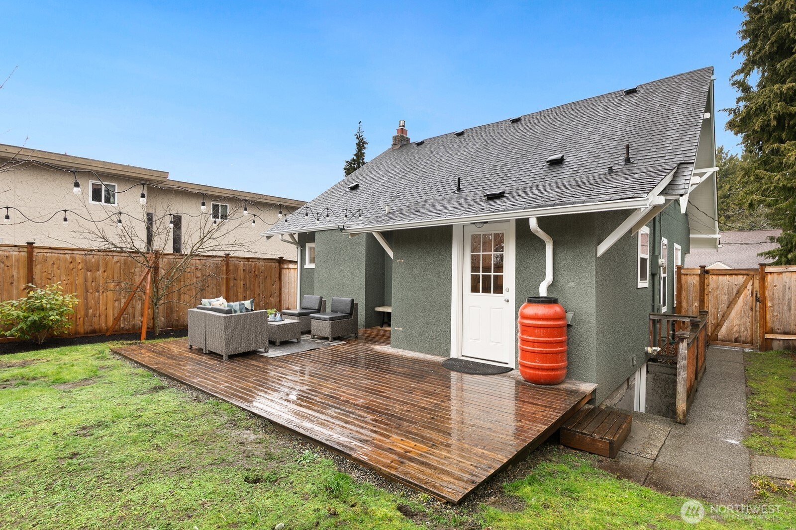 4207 Southwest Manning Street Seattle, WA 98116 - Photo 24 of 28