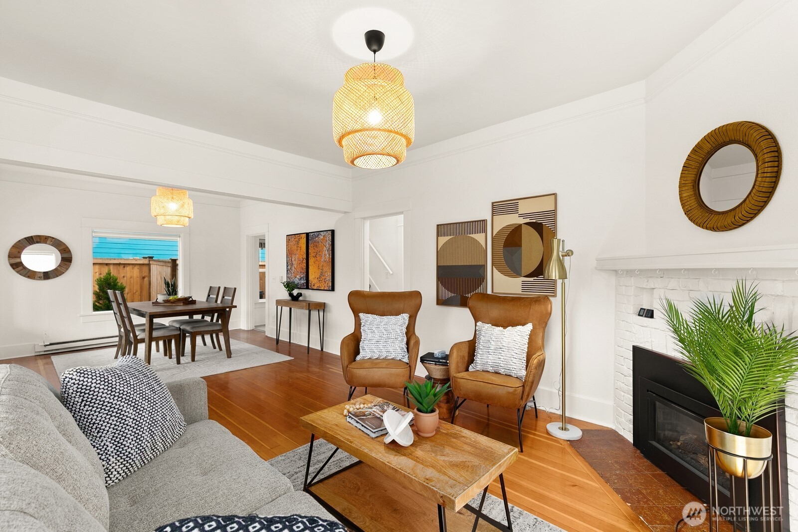 4207 Southwest Manning Street Seattle, WA 98116 - Photo 6 of 28