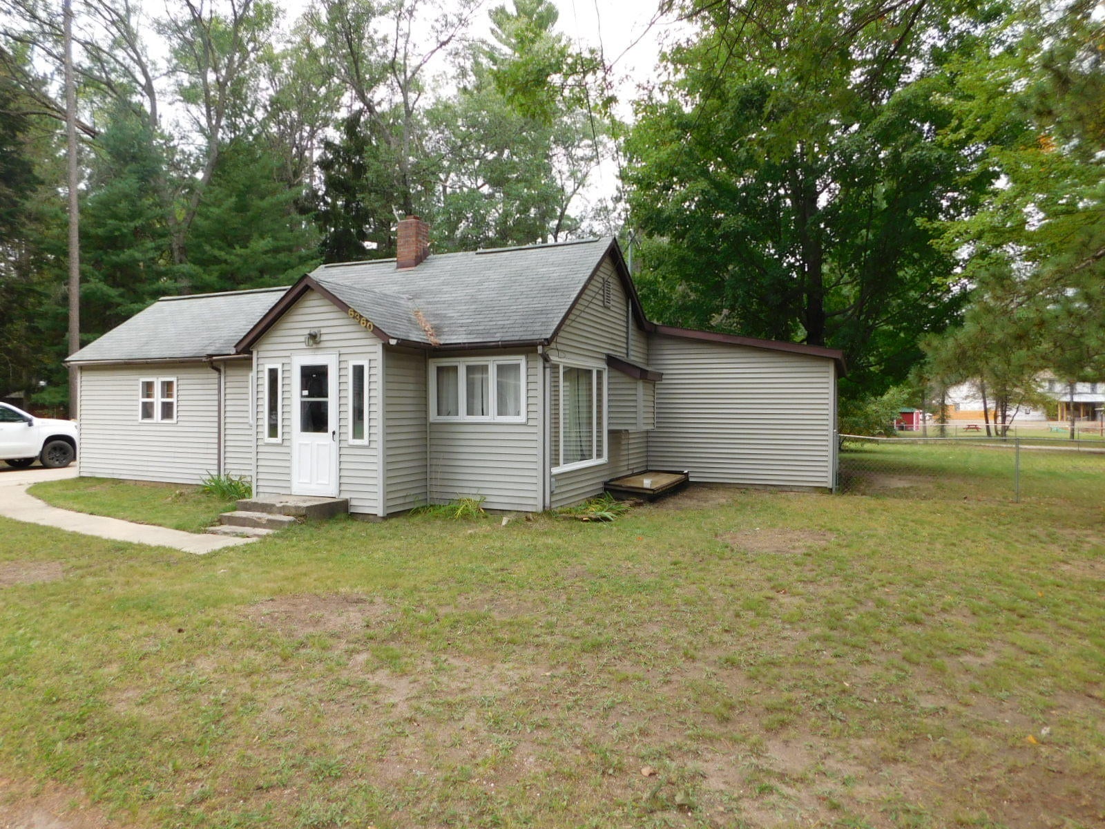 6360 Old Lake Road Grayling, MI 49738 - Photo 2 of 27 Gallery Image 2
