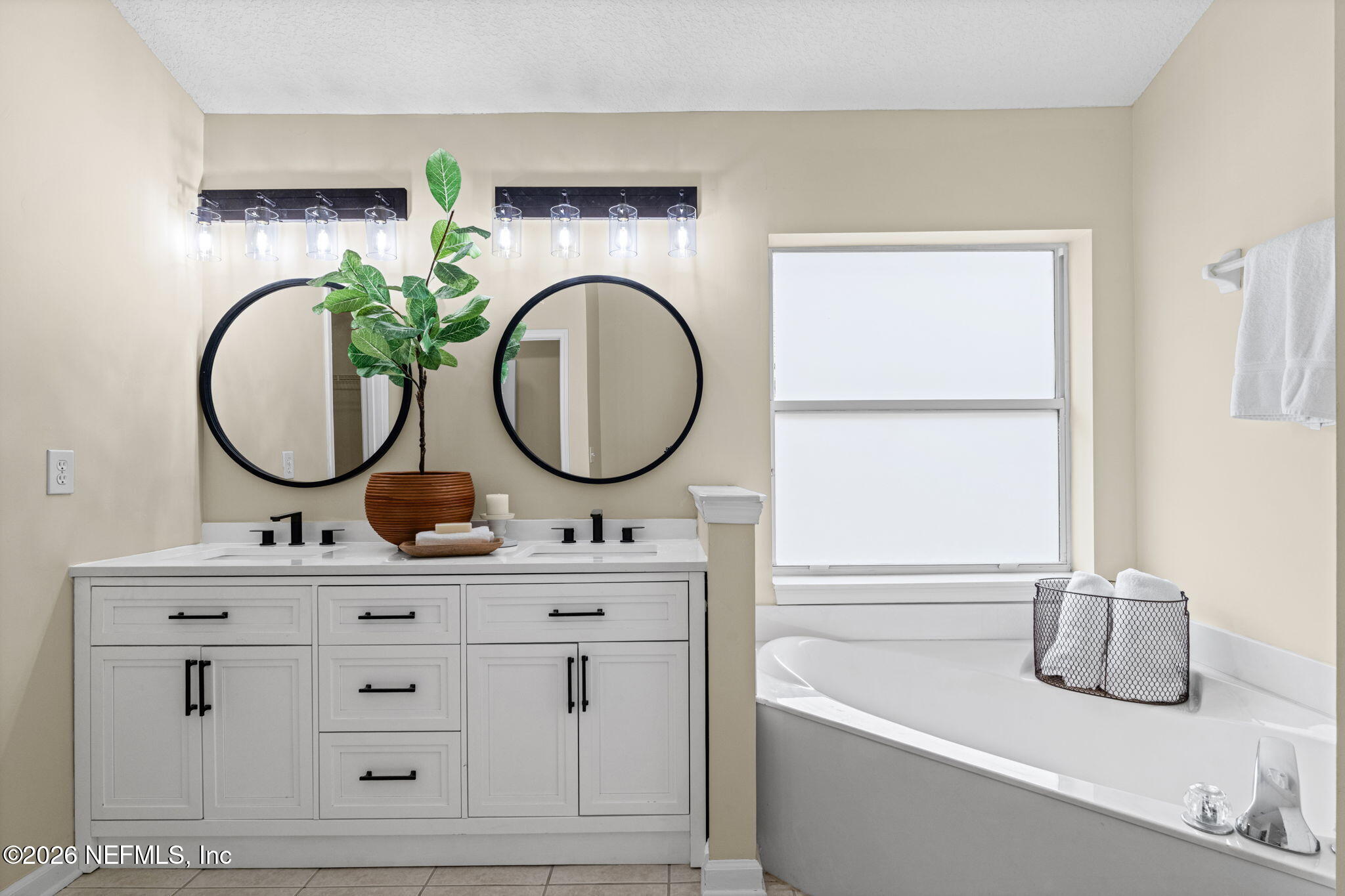 1224 Ribbon Road Jacksonville, FL 32259 - Photo 19 of 51 Close Up of Primary Bath