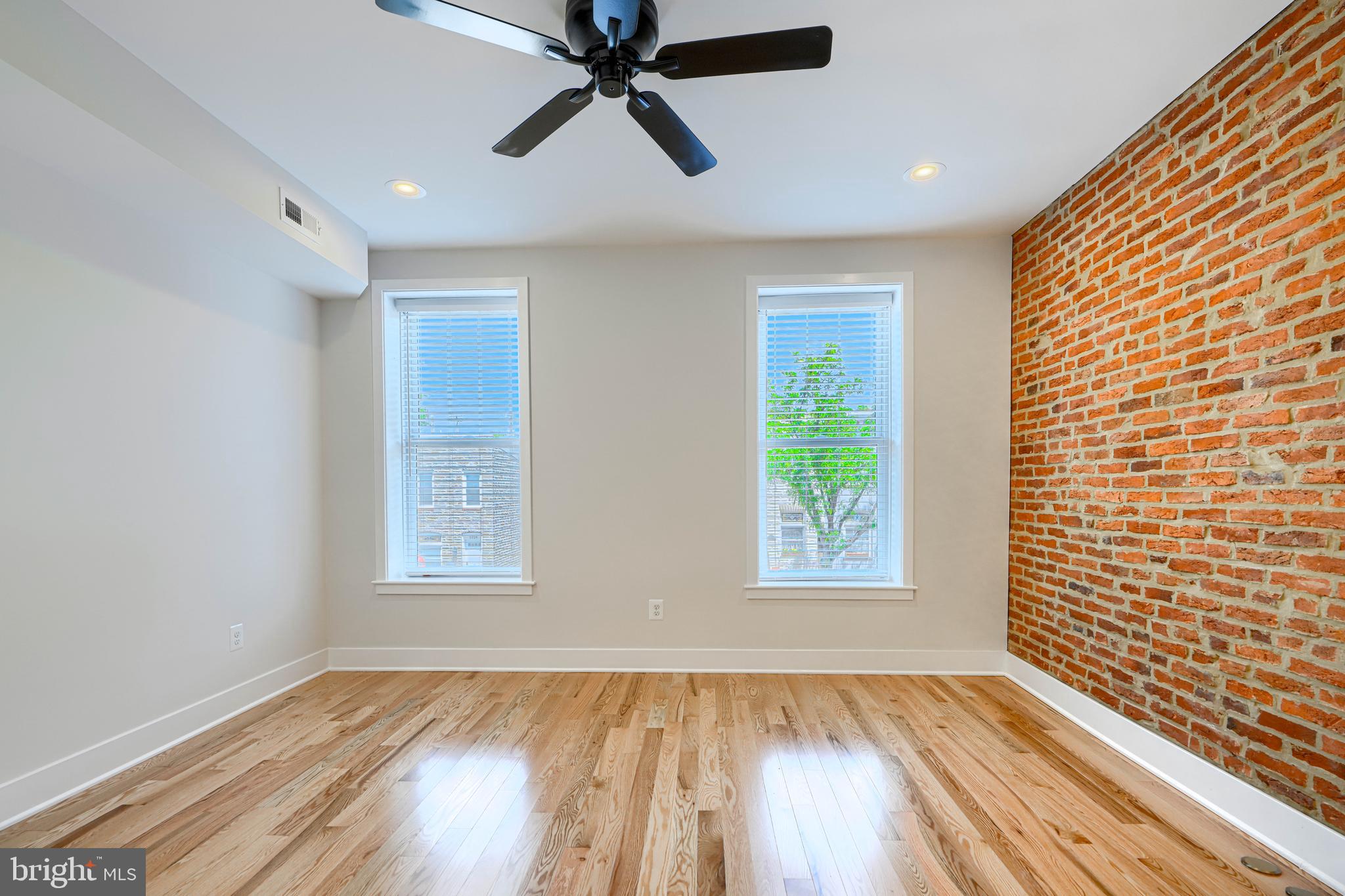 2229 Bank Street Baltimore, MD 21231 - Photo 19 of 47 Front Bedroom