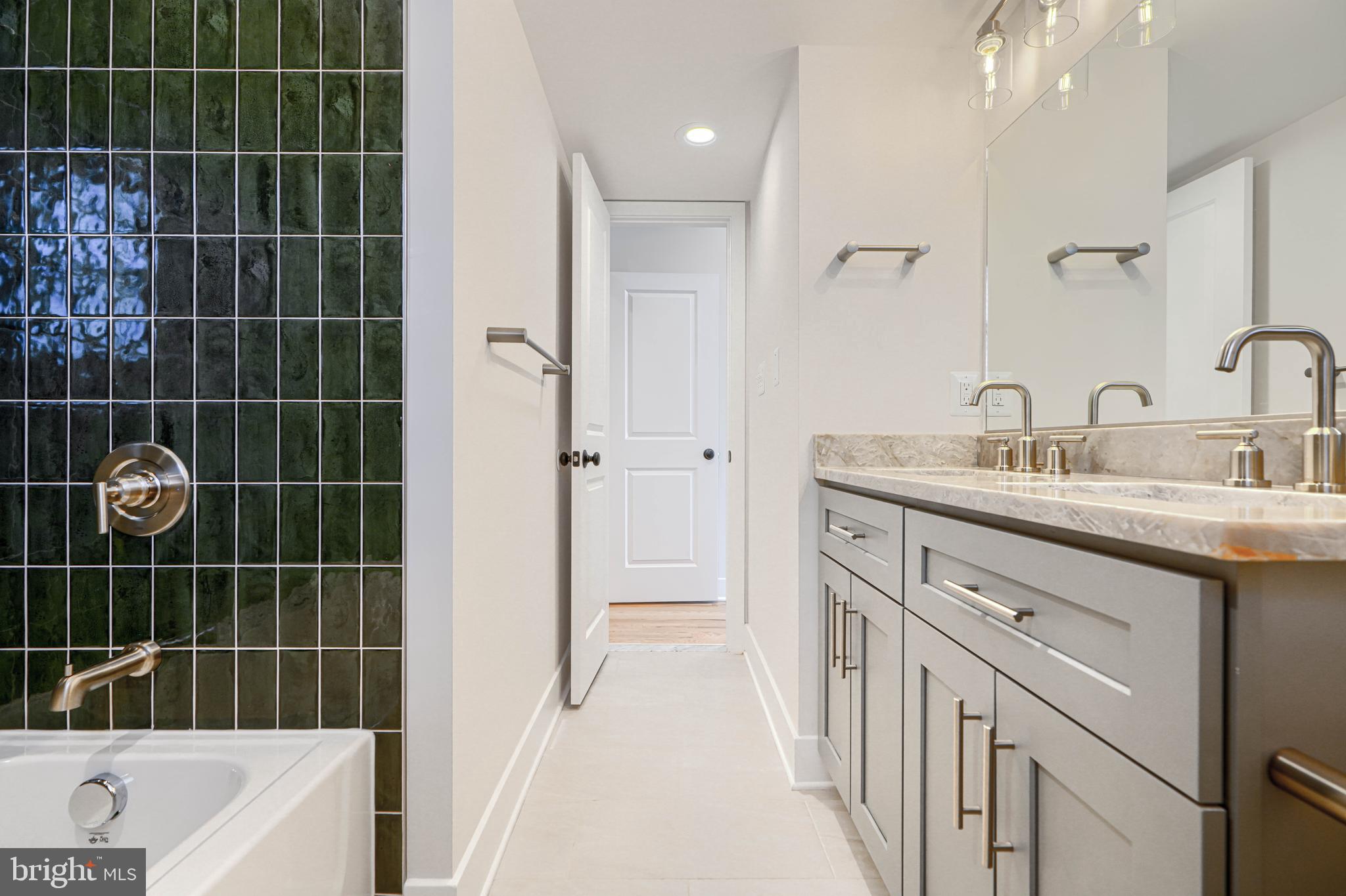 2229 Bank Street Baltimore, MD 21231 - Photo 30 of 47 Rear Bathroom