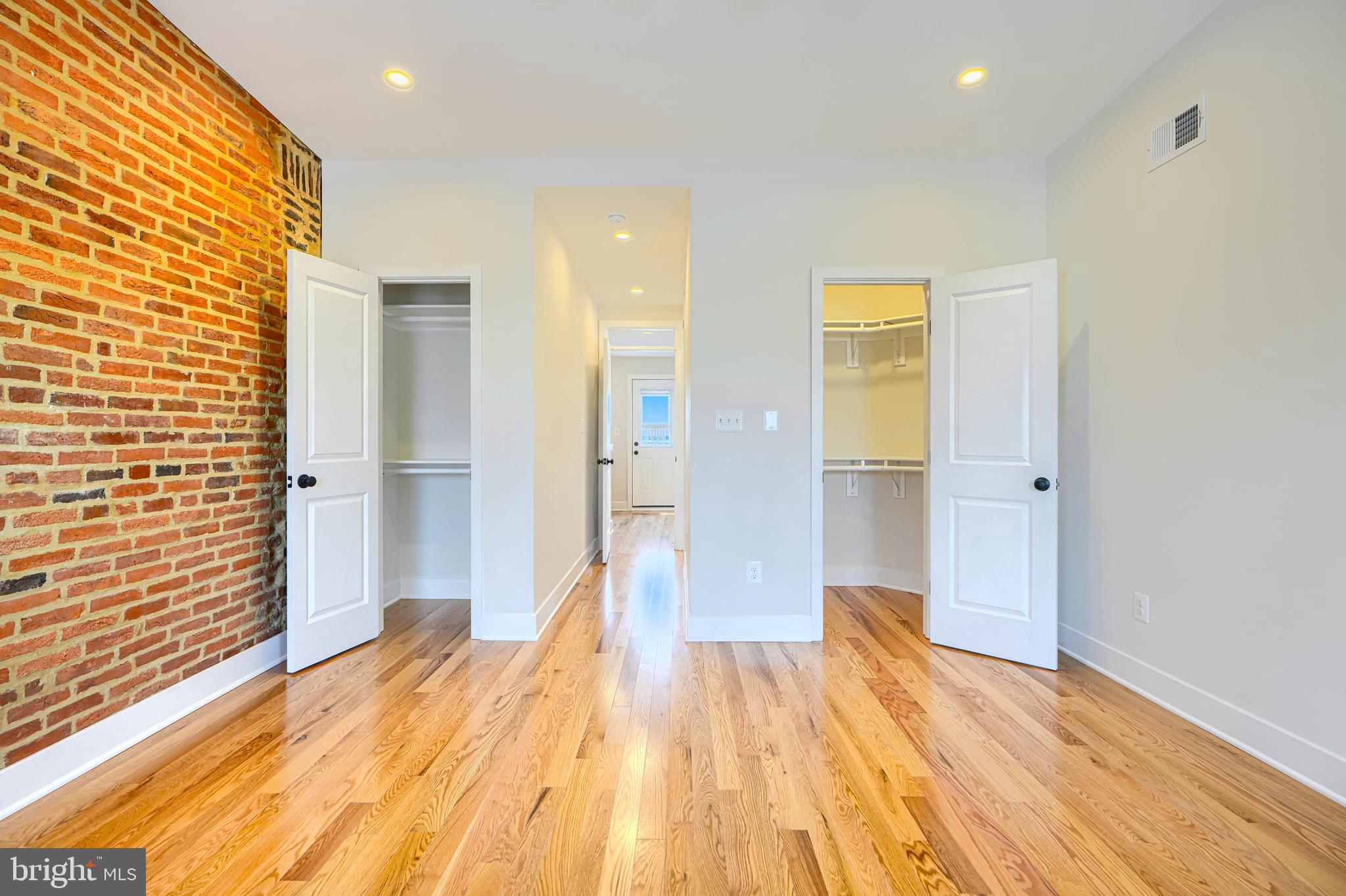 2229 Bank Street Baltimore, MD 21231 - Photo 32 of 47 Third Floor Bedroom