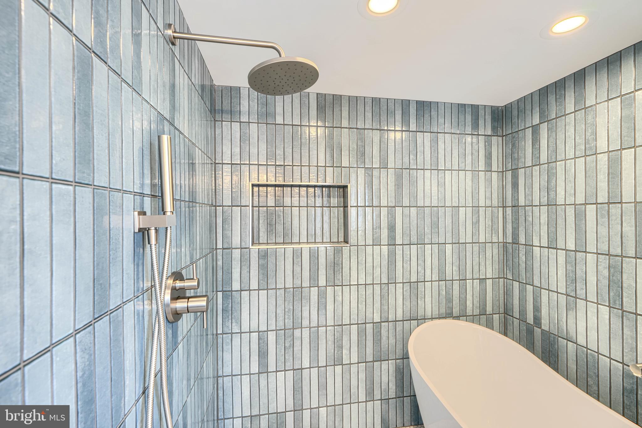2229 Bank Street Baltimore, MD 21231 - Photo 35 of 47 Third Floor Bathroom