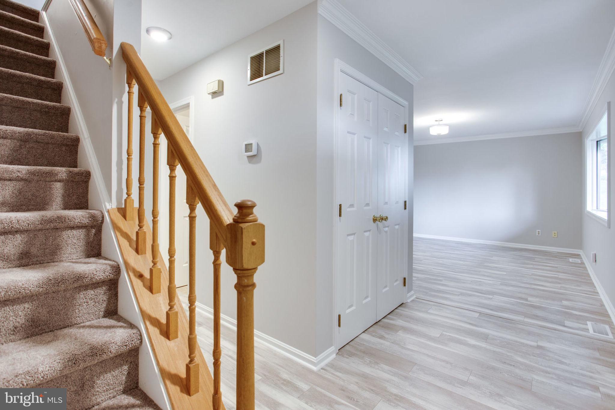 6948 Fox Chase Road New Market, MD 21774 - Photo 4 of 62 Foyer