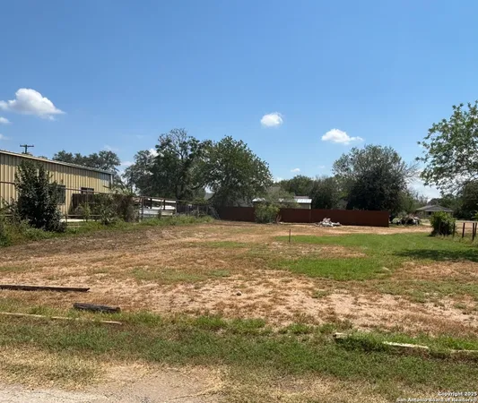 $25,000 | 0 Renfro, Devine, TX 78016