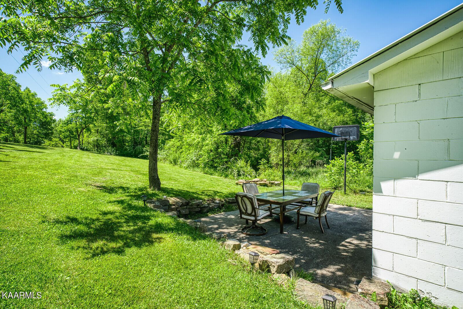 1141 Burrville Road Sunbright, TN 37872 - Photo 4 of 34 04_1141_Burrville_Rd_Sunbright041_TNPC2_