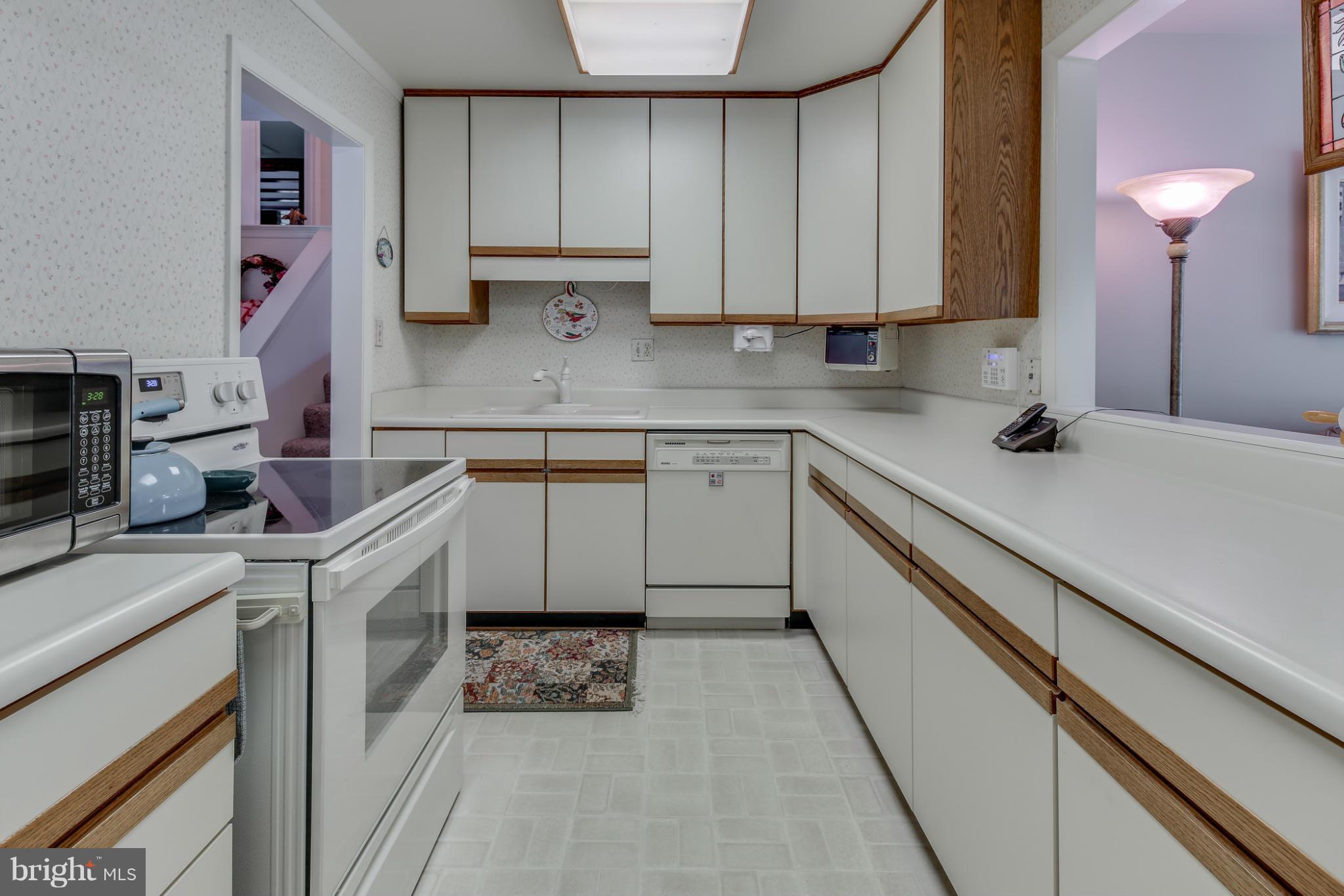 3517 Napier Street Silver Spring, MD 20906 - Photo 8 of 30 Kitchen