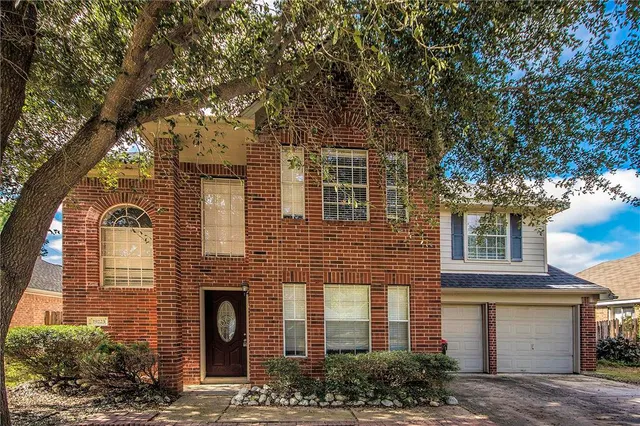 $1,925 | 19223 Twin Buttes Drive, Tomball, TX 77375