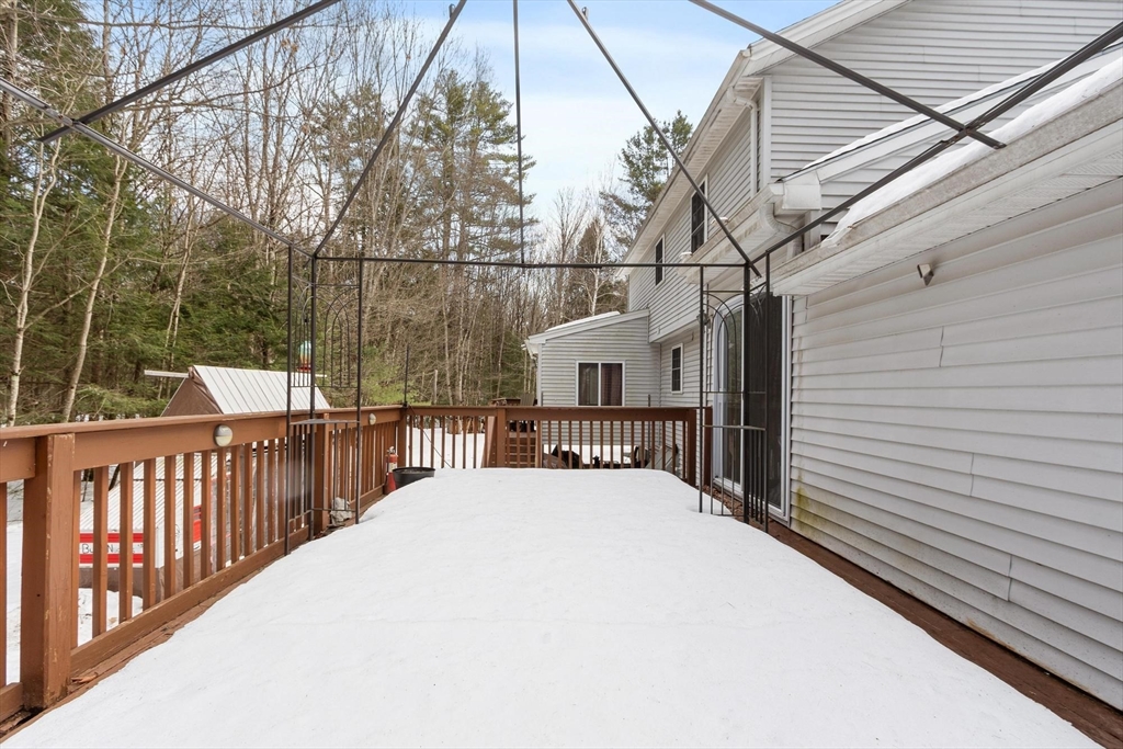 112 Baldwinville State Road Winchendon, MA 01475 - Photo 28 of 42 a view of balcony with small space