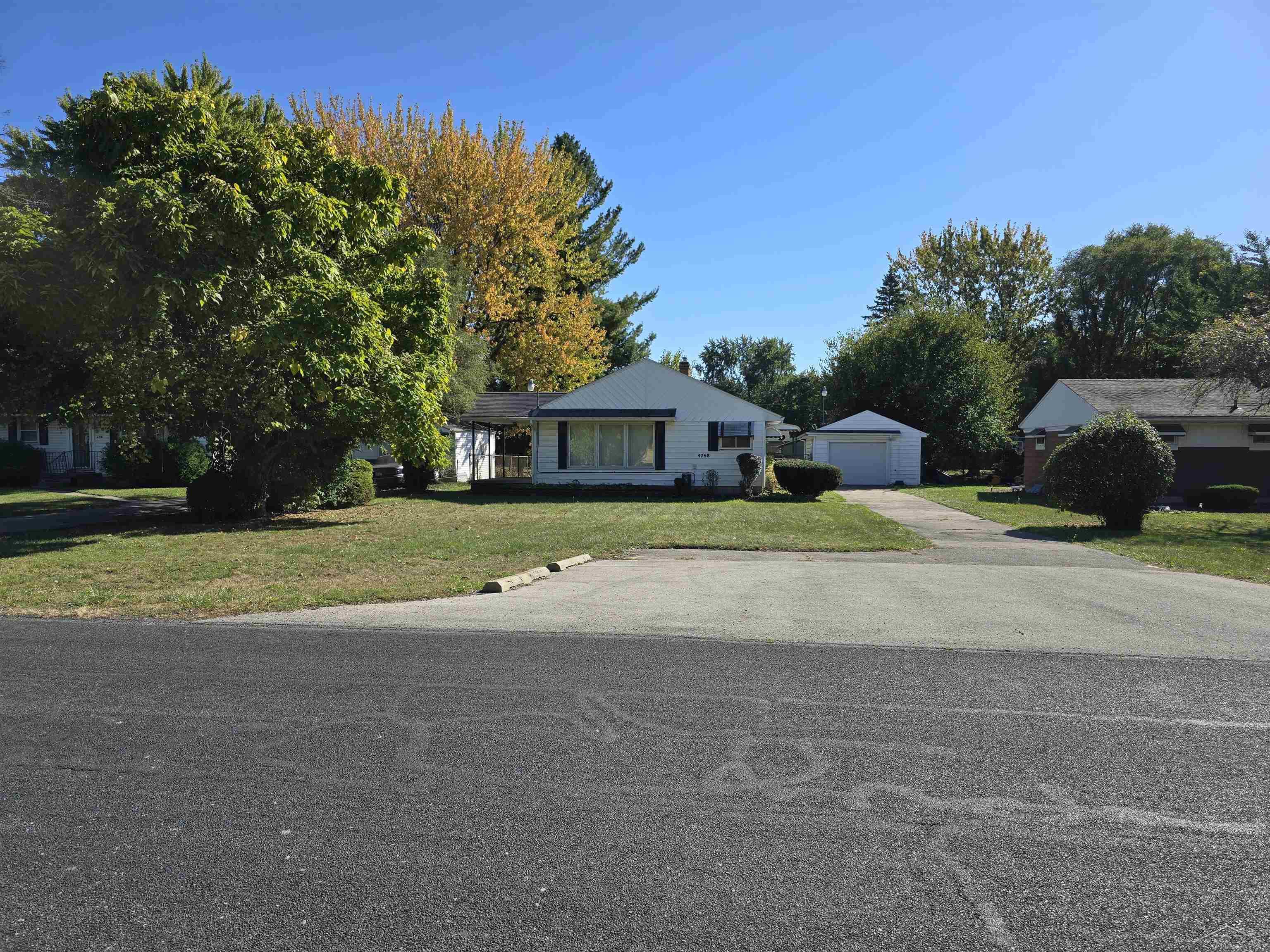 4768 Old Hess Road Saginaw, MI 48601 - Photo 2 of 35