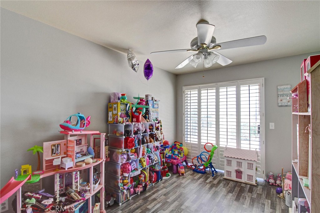 16410 Wintun Road Apple Valley, CA 92307 - Photo 8 of 69