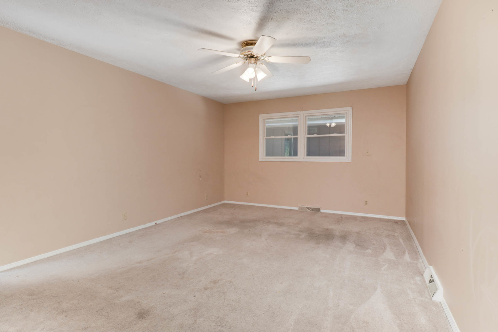 1403 Keller Road, Unit B Normal, IL 61761 - Photo 8 of 32 Gallery Image 8